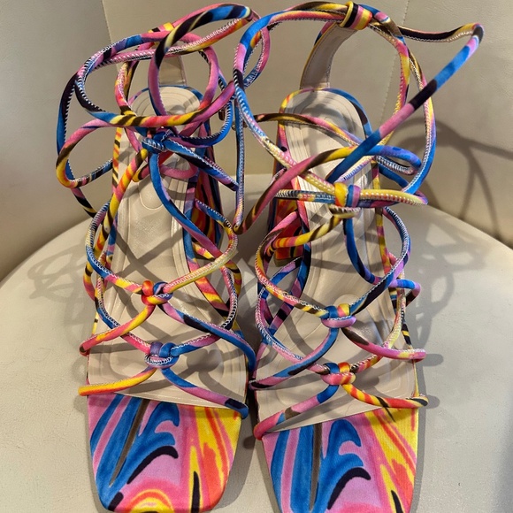 Jessica Simpson Shoes - Jessica Simpson Jazzy Strappy Sandals!